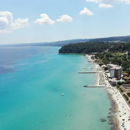 Anastasia Eleni * Kallithea (Chalkidiki)